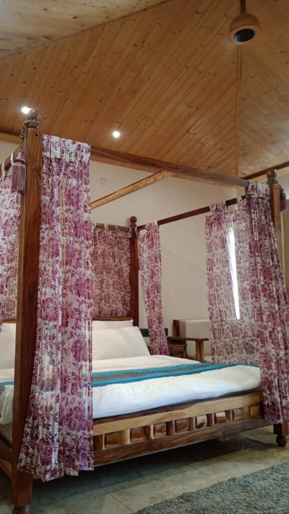 best Super deluxe room in lansdowne uttarakhand