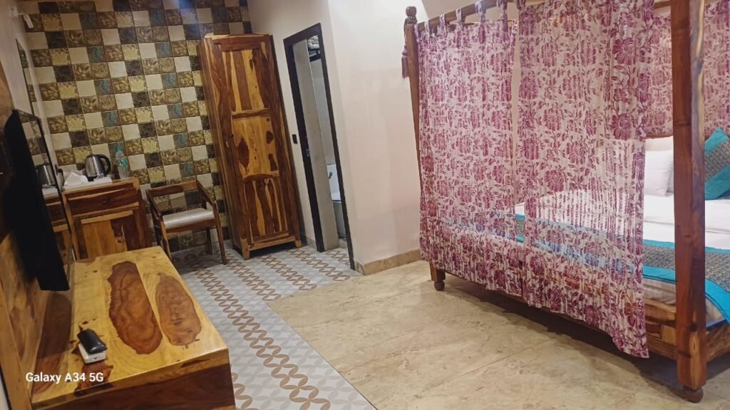 WhatsApp Image 2025-04-08 at 5.59.04 PM (1)